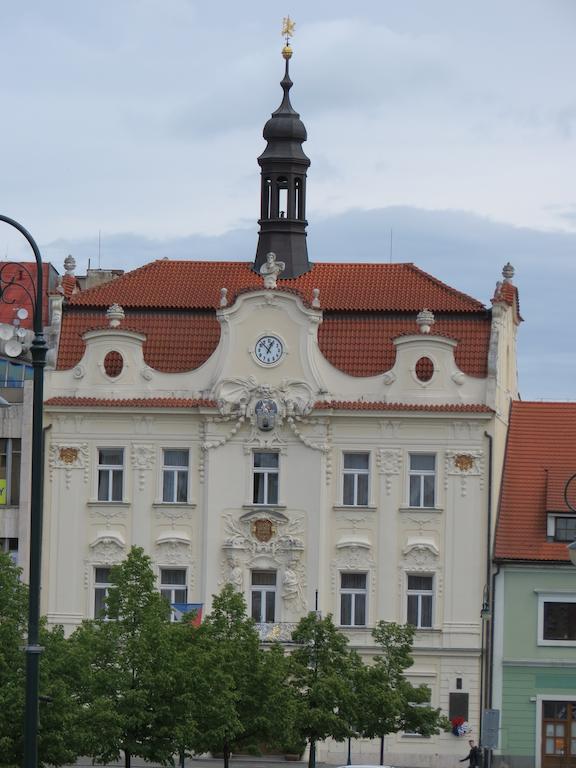 Hotel Cesky Dvur Beroun  Zewnętrze zdjęcie